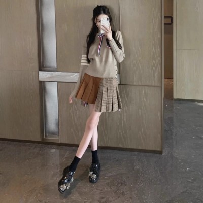 TB女士秋冬季新款针织毛衣羊毛呢格子拼接百褶裙可拆卸蝴蝶结毛衣 1件图5