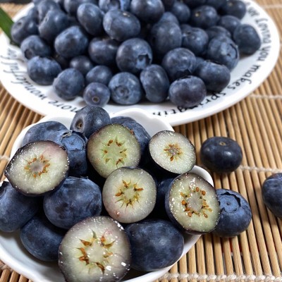 【蟹蟹】蓝莓鲜果云南花香蓝莓新鲜水果6盒特大果高山颗酸甜整箱图2