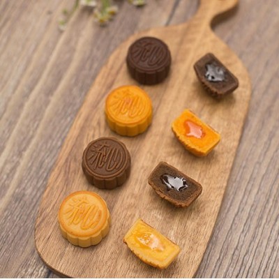 皇冠世家港式奶黄流心奶黄月饼巧克力海盐芝士月饼中秋月礼盒散装50g奶黄流心月饼（公版）图4