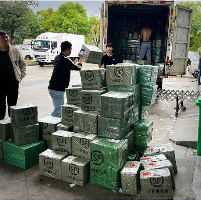 大闸蟹阳澄湖厂家供应链鲜活螃蟹毛蟹湖蟹直招代理礼盒诚邀批发图4