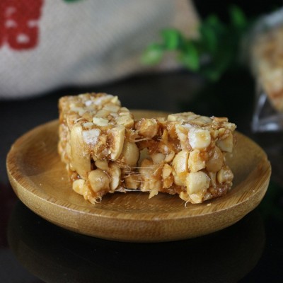 现货批发 云南特色休闲食品狗屎糖 桂花原味花生酥糖300g布袋装 2袋图3