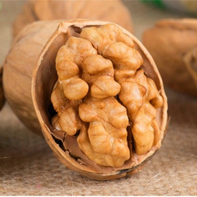 25年新疆核桃 185纸皮核桃 孕妇儿童零食核桃 中秋礼品货源批发 5袋图5
