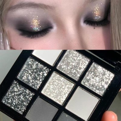 MUGELEEN黑天鹅九色朋克水泥轻欧美眼影盘暗黑甜酷珠光细闪烟熏盘